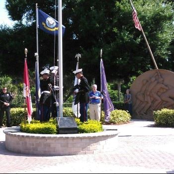 An image of the Iwo Jima monument and the Veterans Memorial Park